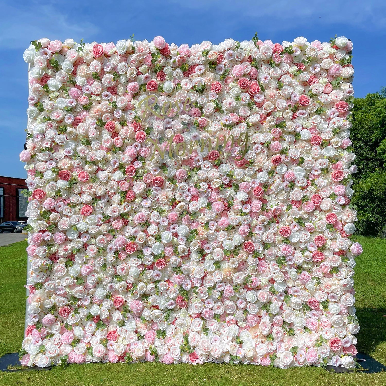 Catherine：3D Fabric Artificial rolling up curtain flower wall