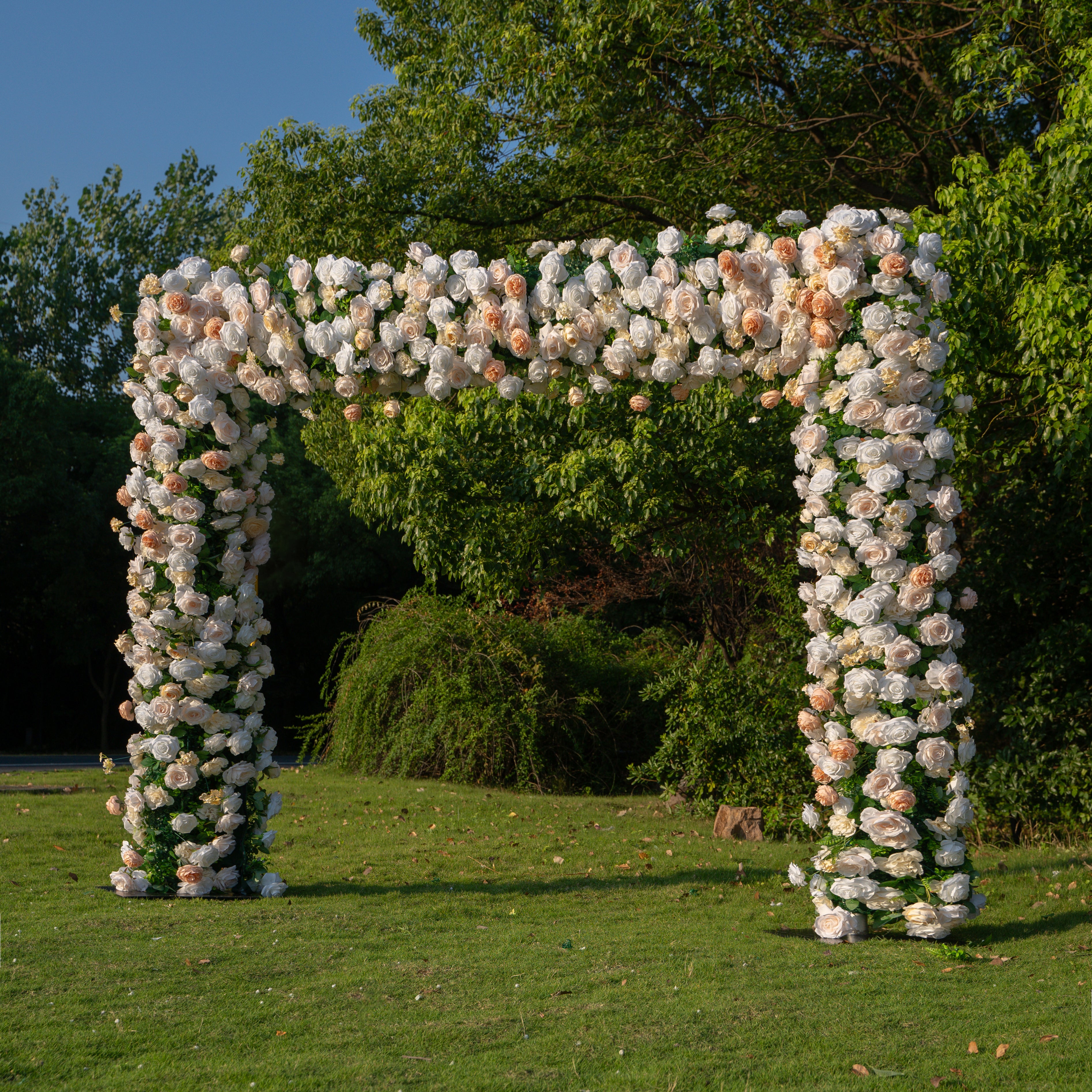 Lydia：Wedding Party Background Flower Arch Decoration（Not Including Frame)