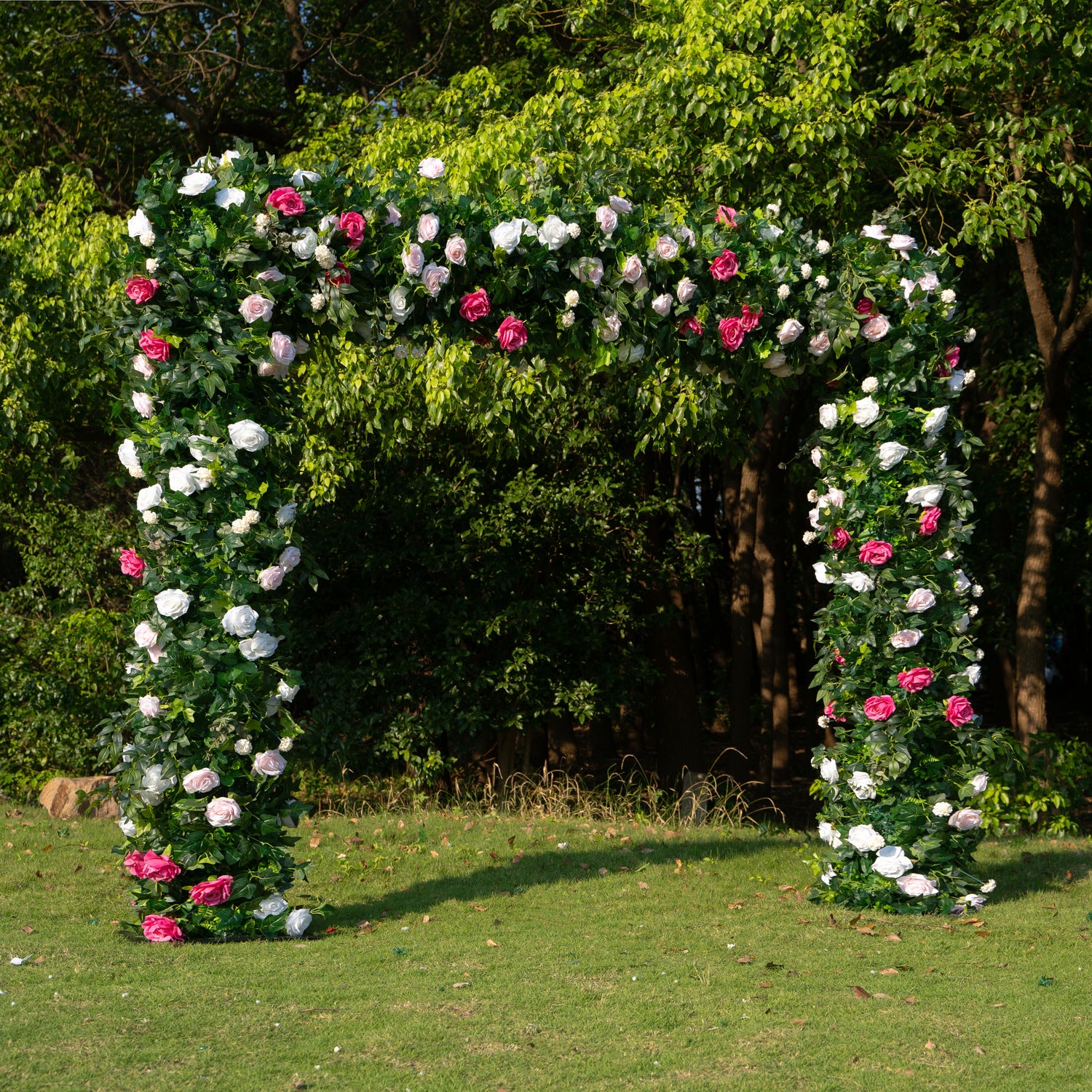 Leila：Wedding Party Background Flower Arch Decoration（Not Including Frame)