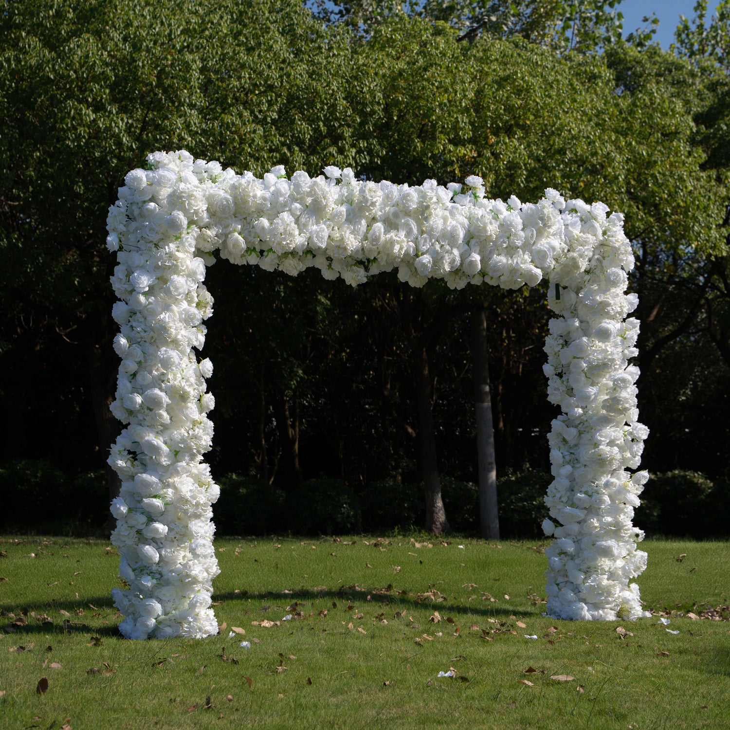 Snowflakes：Fabric Artificial rolling up curtain flower arch（Not Including Frame)