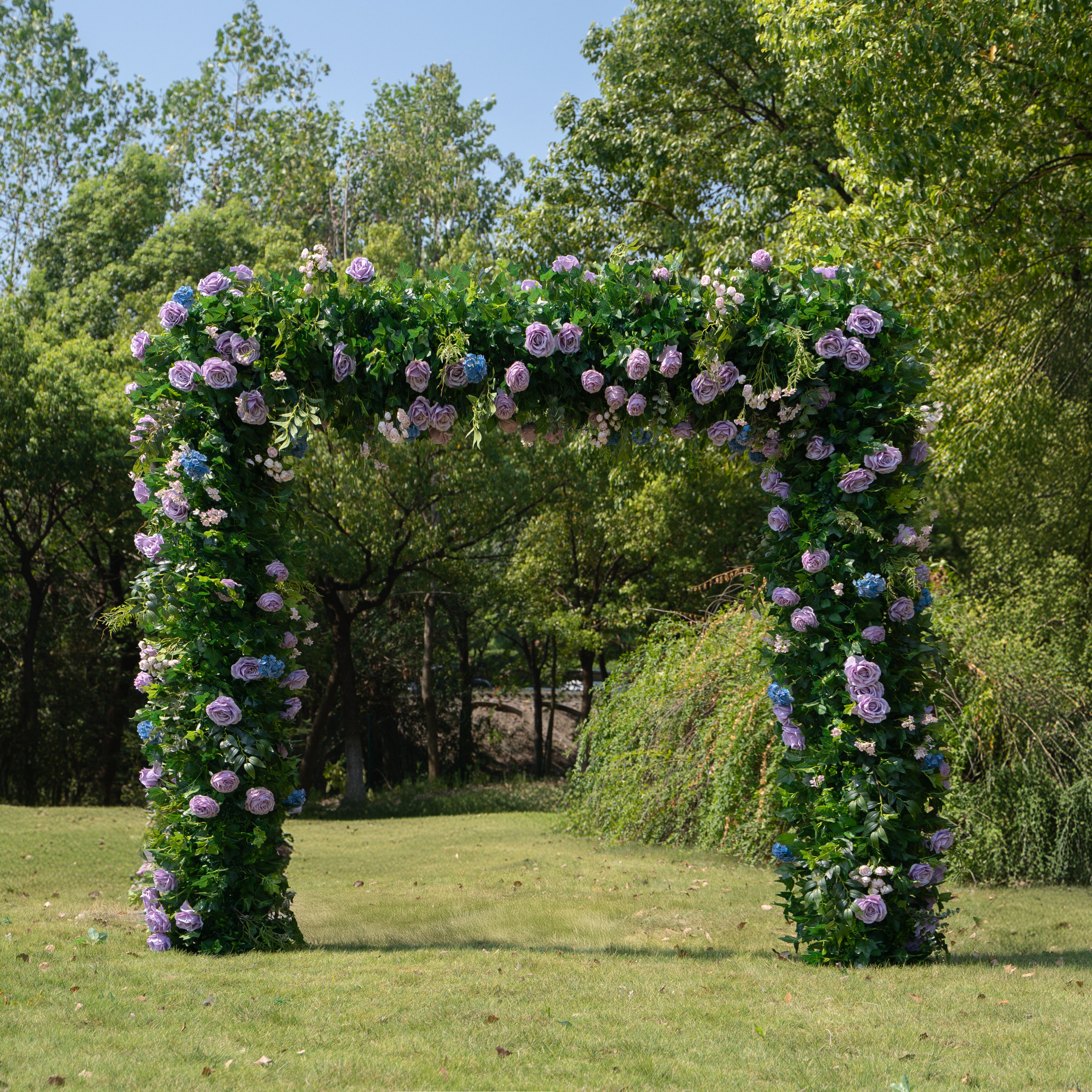 Pulsating： Fabric Artificial rolling up curtain flower arch（Not Including Frame)