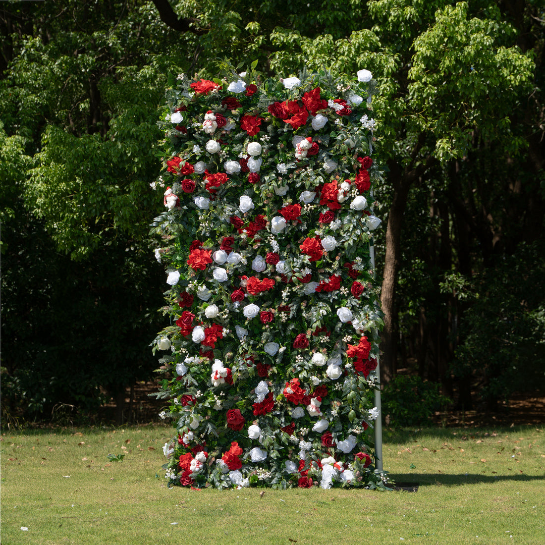 MC-5: Christmas Fabric Backdrop Artificial rolling up flower wall 4*8ft+Xmas Loose Flowers