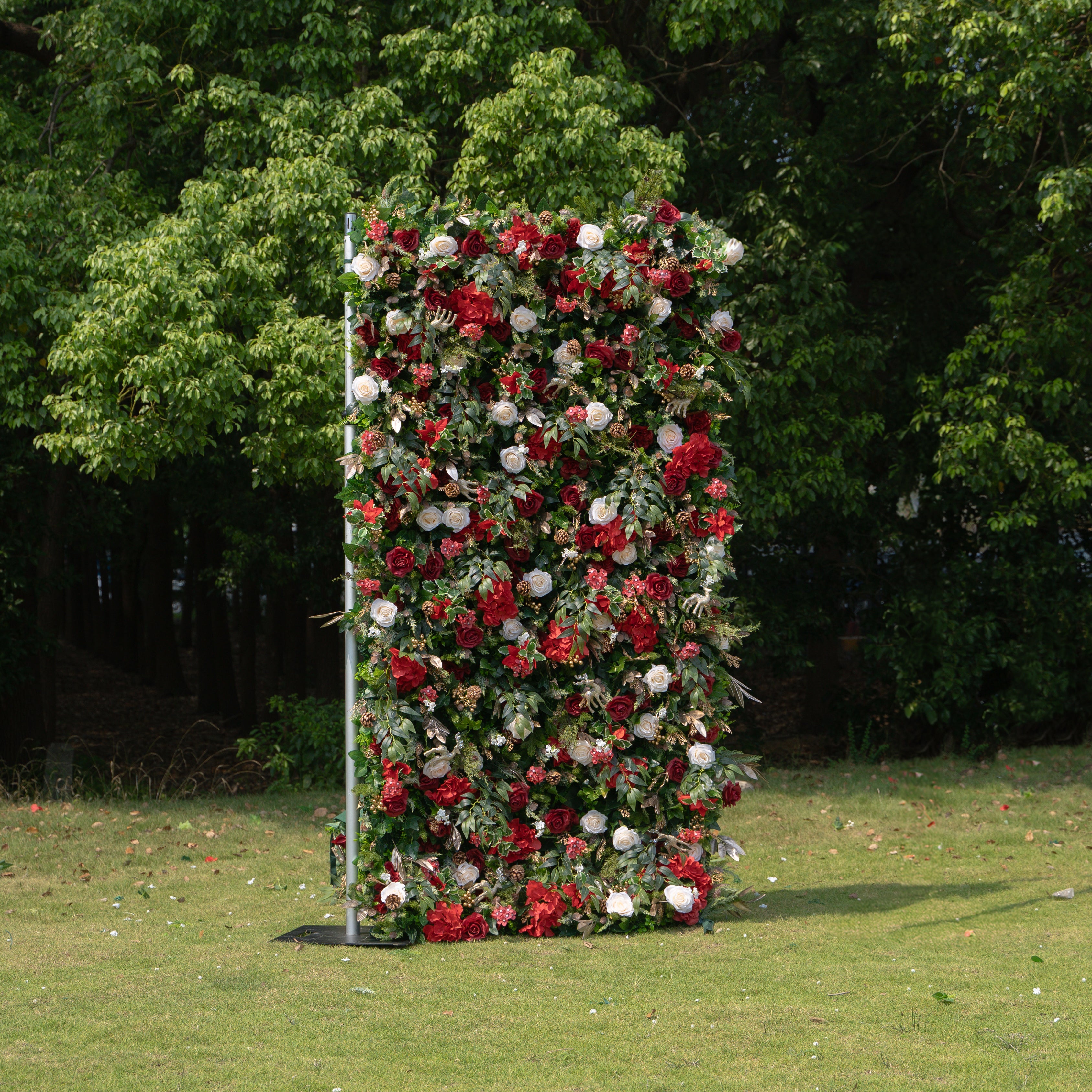 MC-D: Christmas Fabric Backdrop Artificial rolling up flower wall 4*8ft+Xmas Loose Flowers