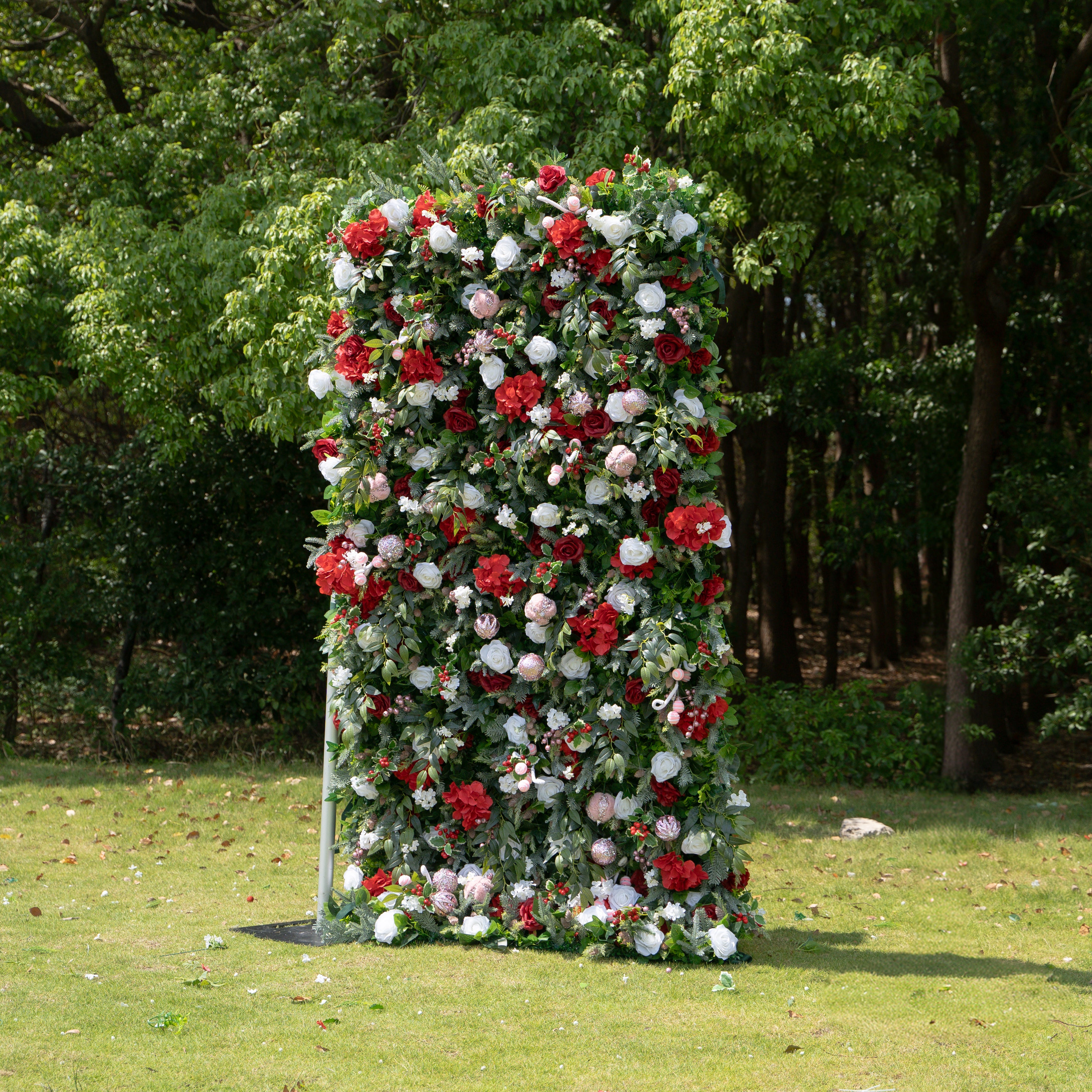 MC-E: Christmas Fabric Backdrop Artificial rolling up flower wall 4*8ft+Xmas Loose Flowers