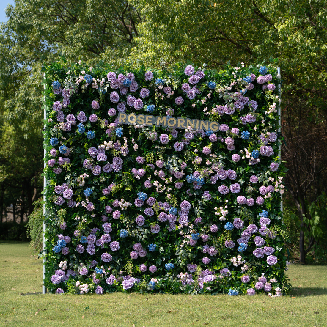 Dana：5D Fabric Artificial rolling up curtain flower wall