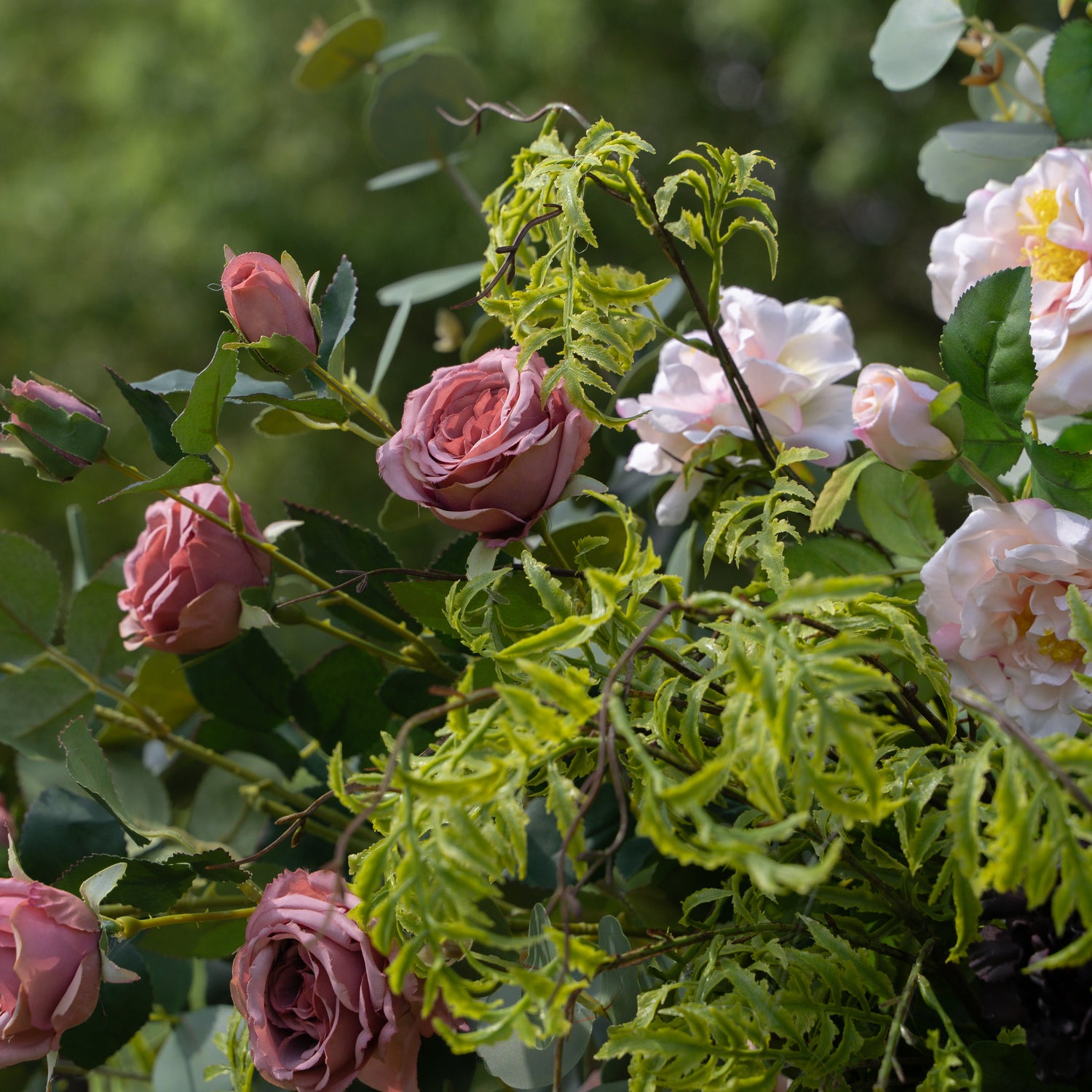 Jessie：Wedding Party Background Floral Arch Decoration