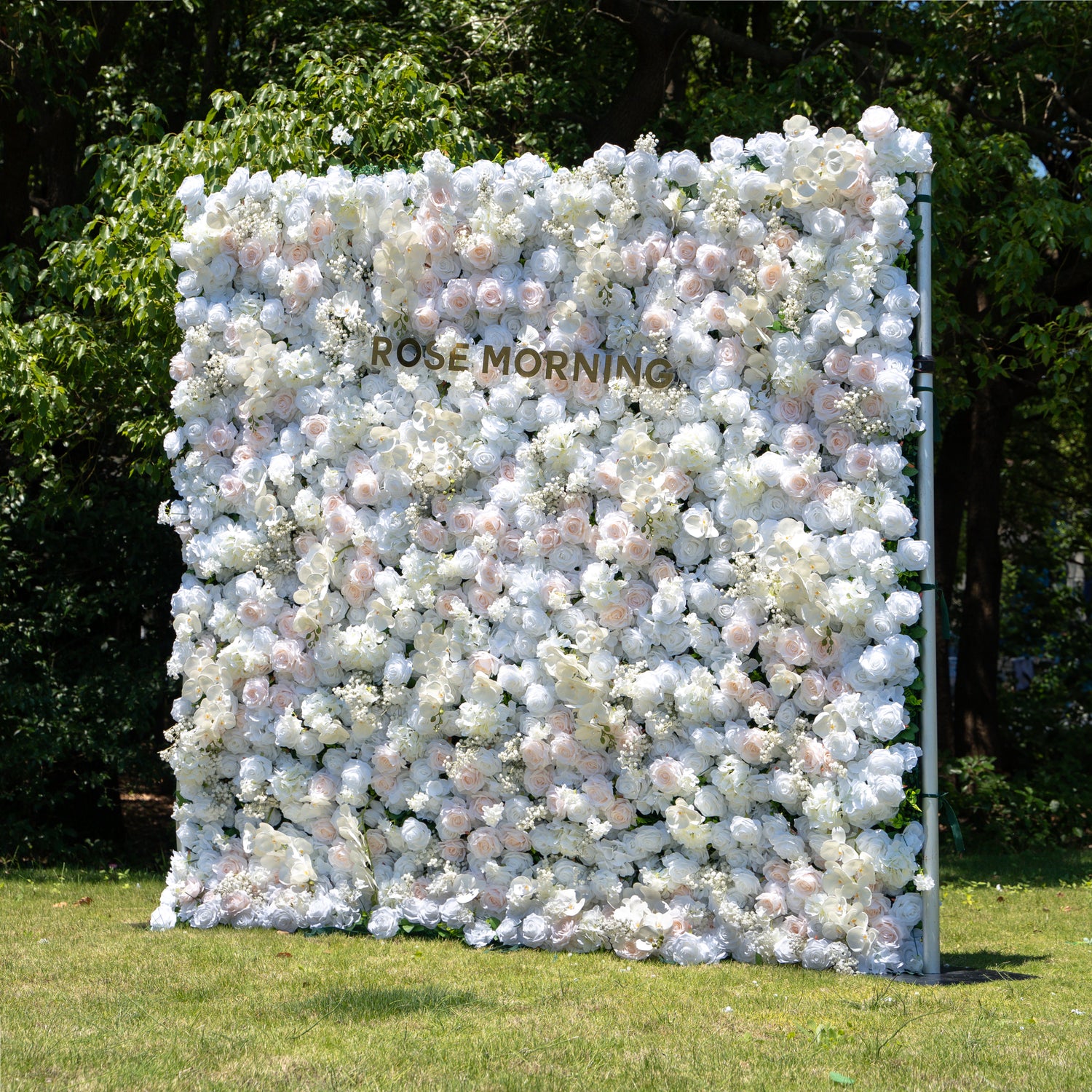 Leylani：5D Fabric Artificial rolling up curtain flower wall