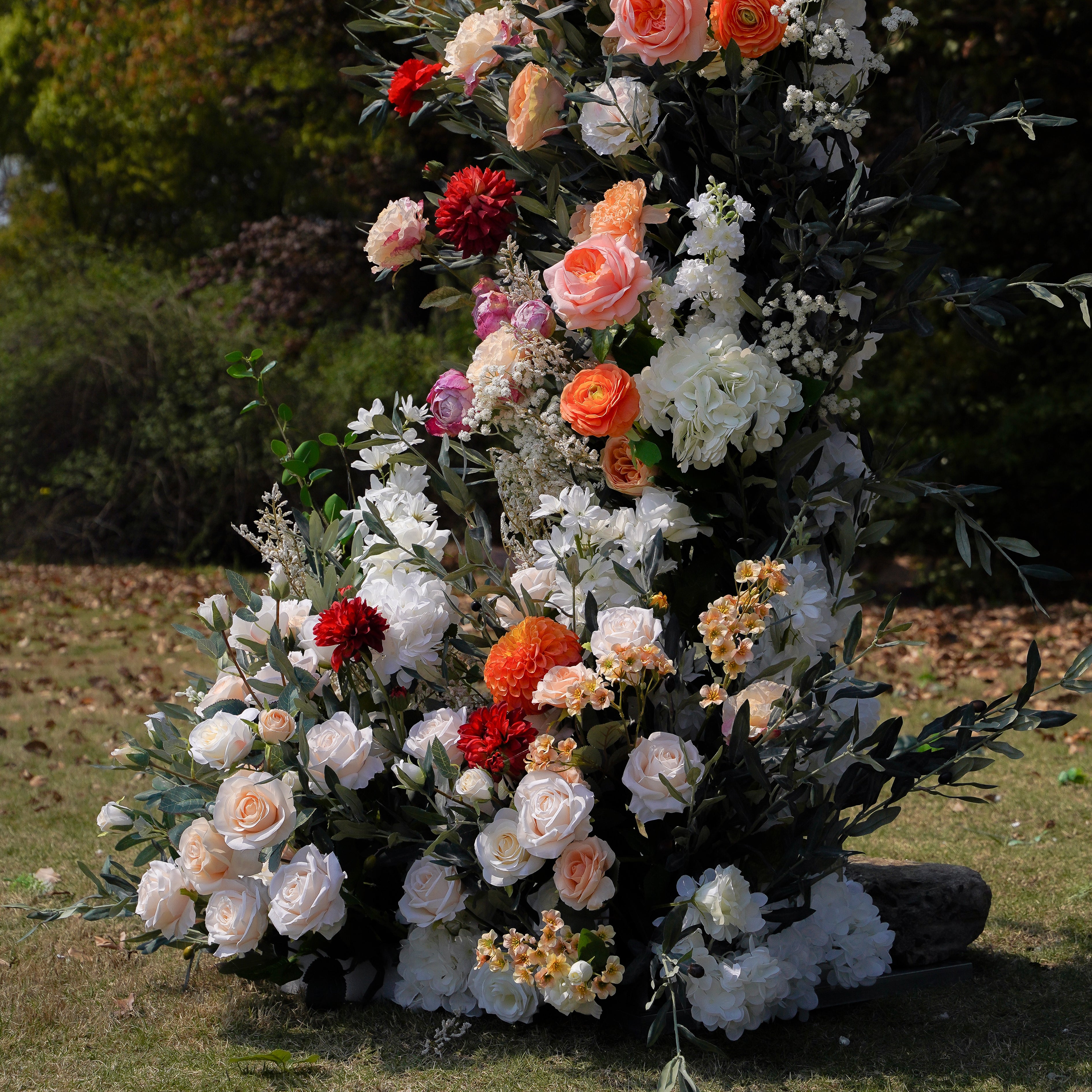 Yvonne：Wedding Party Background Floral Arch Decoration