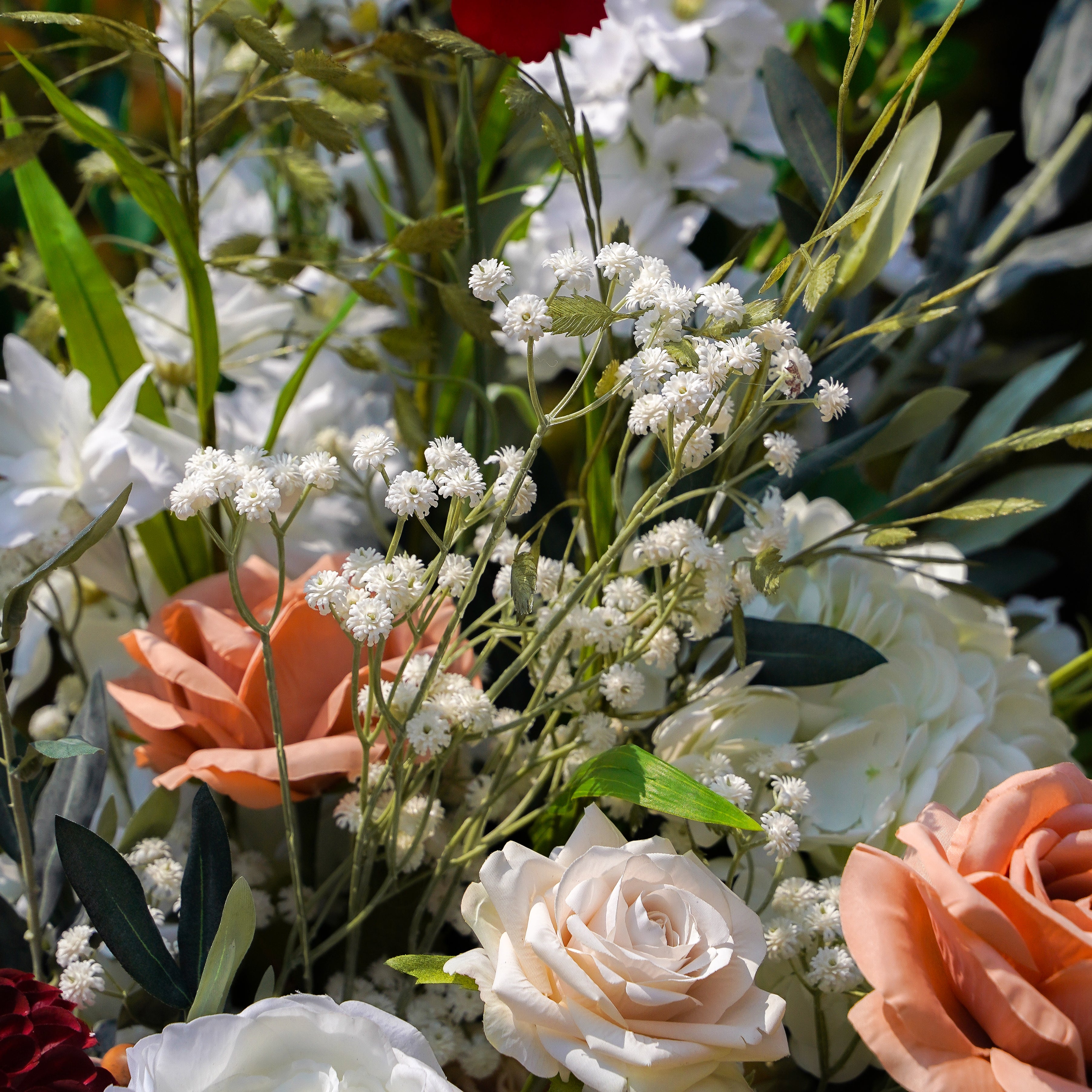 Yvonne：Wedding Party Background Floral Arch Decoration