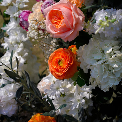 Yvonne：Wedding Party Background Floral Arch Decoration